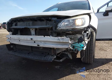 2017 Subaru Outback 2.5I Premium z USA, uszkodzony, nr VIN 4S4BSAFC9H3301737